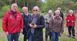 Wandergruppe im Oerreler Forst